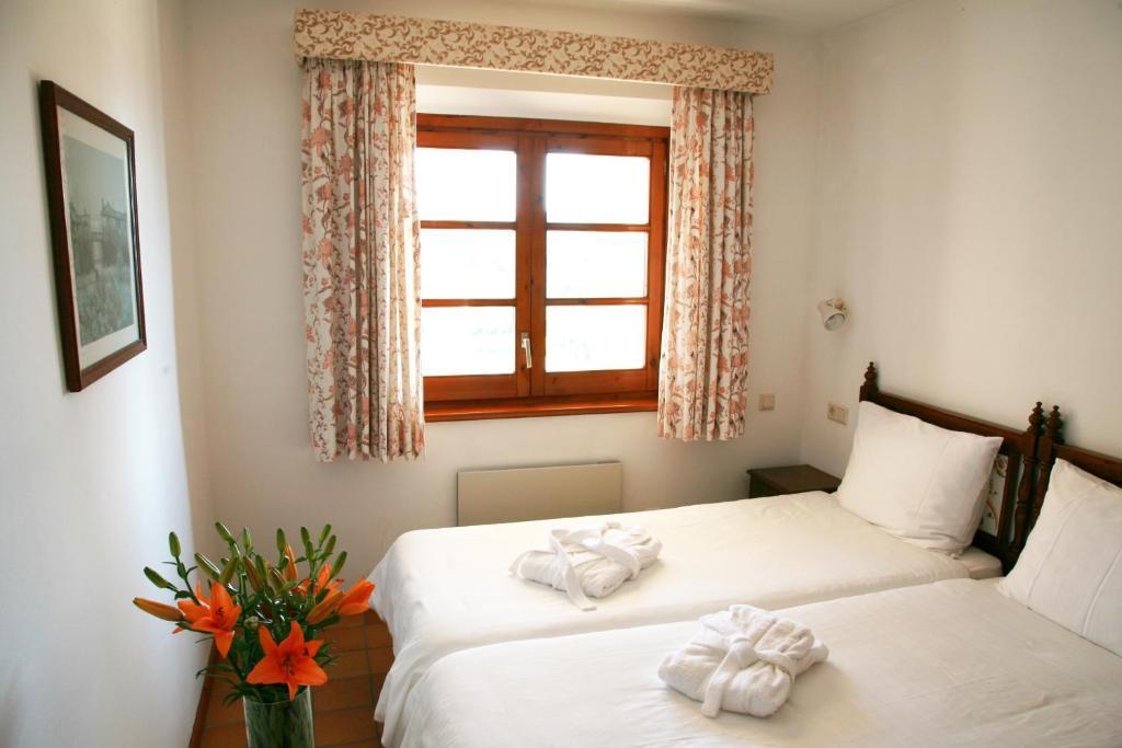 Two-Bedroom Apartment,707277496:JPEG