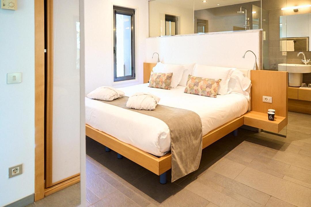 Suite Private Swimming Pool,1669009723:JPEG